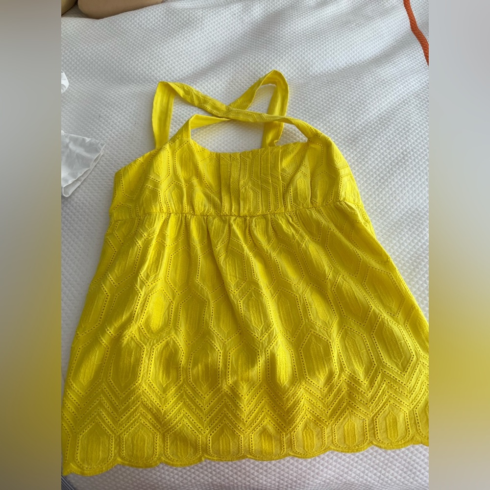 Diane Von Furstenburg Yellow Top size 12 criss cross straps